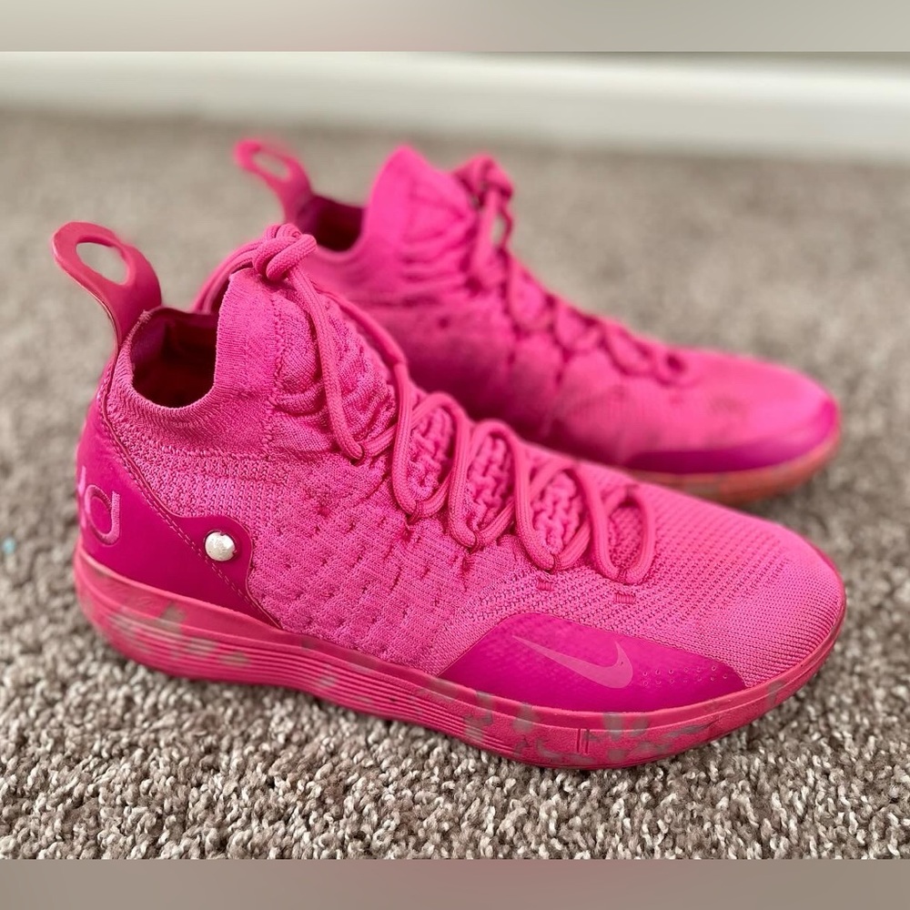 KD 11 “Aunt Pearl” size 9.5